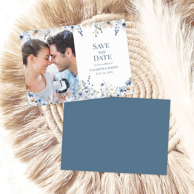 Tarjeta de Foto de Aviso de Fecha para salvar el p (Blue Wildflower Meadow Save The Date Photo Card on a neutral boho table decor.)