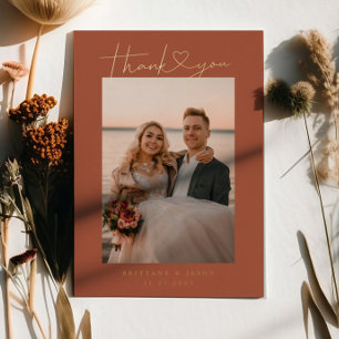 Tarjeta de foto de boda con corazón de guión minim