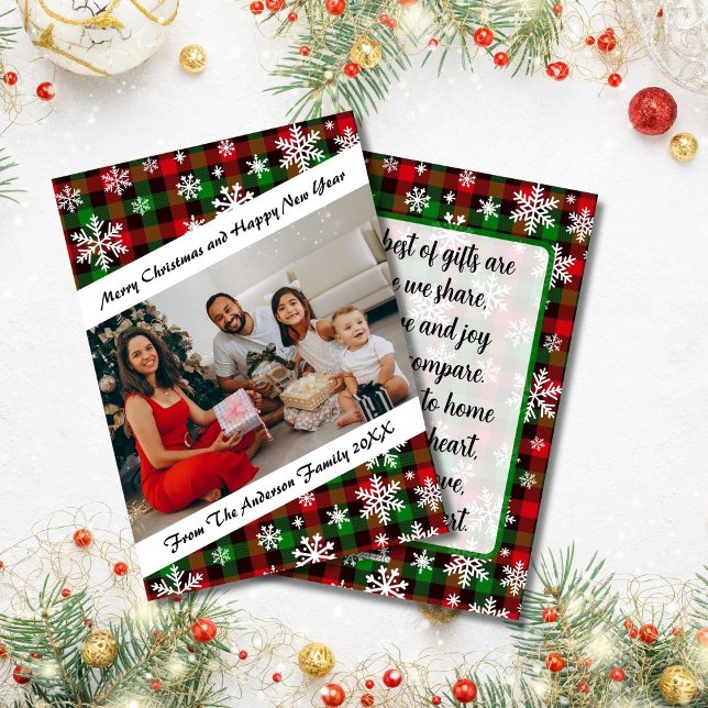 Tarjeta de foto de vacaciones de cuadros y copos d (Festive Plaid and Snowflake Holiday Photo Card With Poem)
