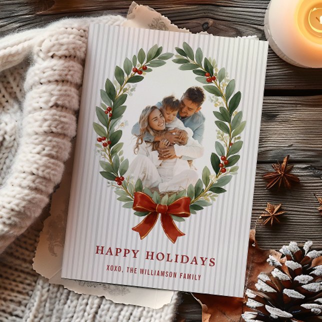 Tarjeta de fotos de vacaciones con marco ovalado d (Bow and Greenery Oval Frame Holiday Photo Card
)