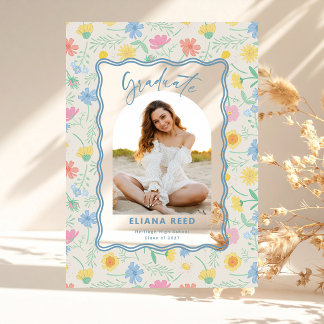 Tarjeta de graduación floral de flores silvestres 