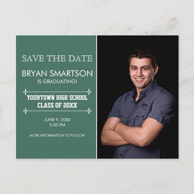 Tarjeta de graduación personalizada verde con foto (Anverso)