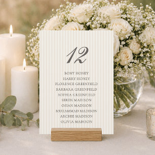 Tarjeta de gráfico de asientos de boda a rayas bei