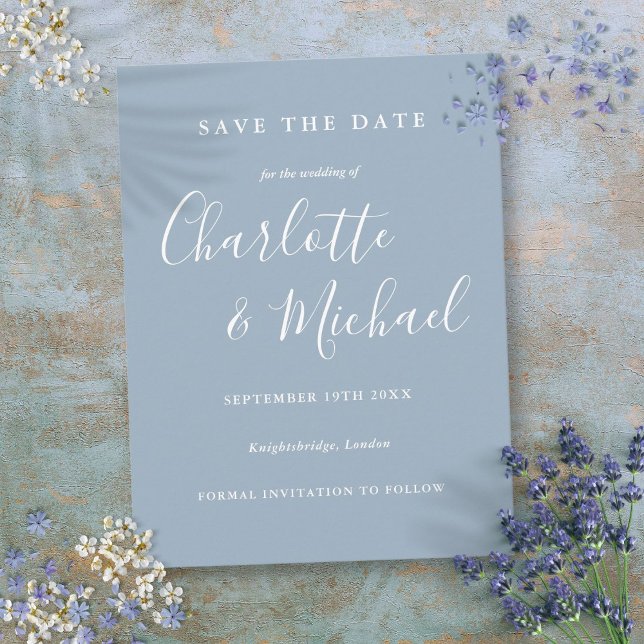 Tarjeta de guardar la fecha de boda Script Dusty B (Script Dusty Blue Wedding Save the Date Card)