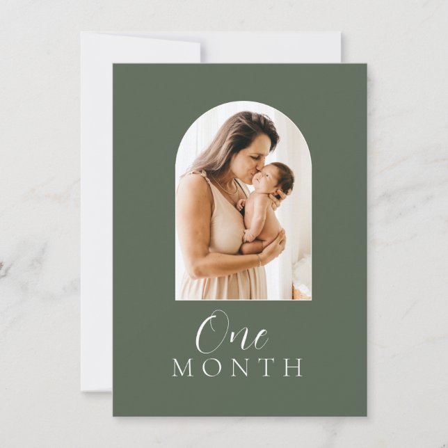 Tarjeta de hito mensual Sage Green Script Text Boy (Anverso)