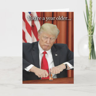 Tarjeta de humor para cumpleaños Trump Violin