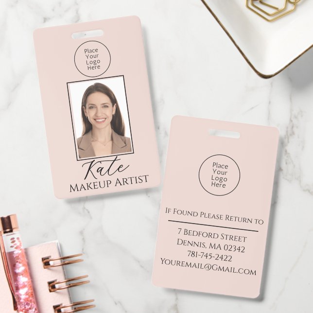 Tarjeta De Identificación Blush Pink Script Logo Photo Makeup Badge (Oficina)