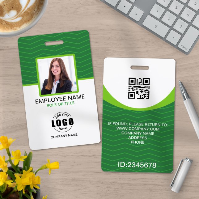 Tarjeta De Identificación Código QR verde personalizado para empleados corpo (Subido por el creador)