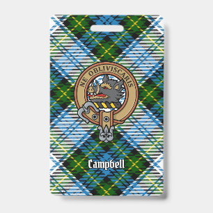 Tarjeta De Identificación Crest de Campbell sobre tartán de vestido