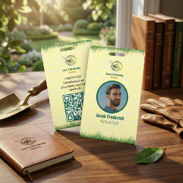 Tarjeta De Identificación Cuidado Profesional de Césped Blanco y Verde