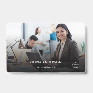 Tarjeta de identificación de empleado con foto gra