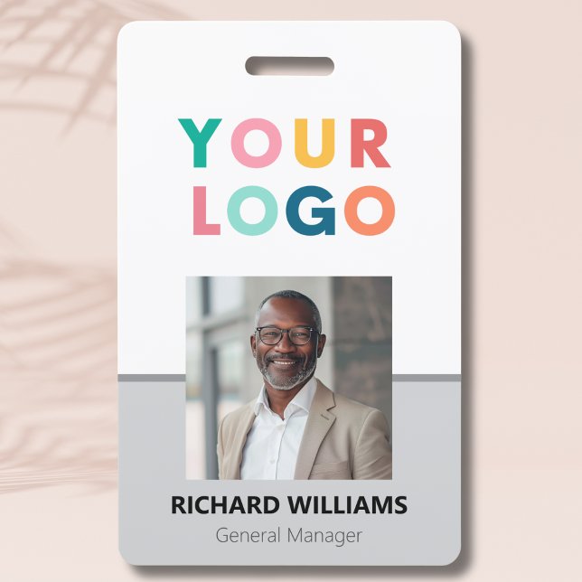 Tarjeta de identificación de empleado Minimalista  (Subido por el creador)