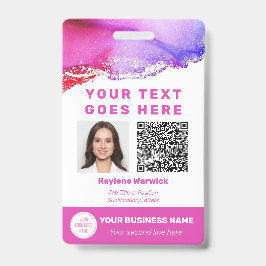 Tarjeta de identificación de empleado rosa con cód