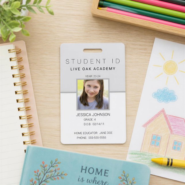 Tarjeta de identificación de estudiante en casa |  (Subido por el creador)