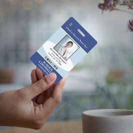 Tarjeta de identificación de la escuela con logoti