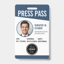 Tarjeta de identificación de pase de prensa person