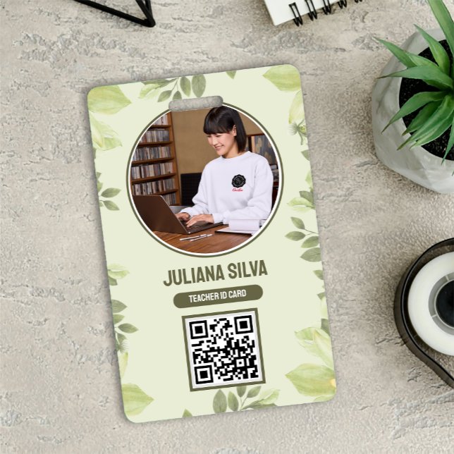 Tarjeta de identificación del profesor en el estil (Teacher ID Card in Green Watercolor Floral Style Badge)