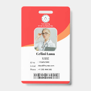 Tarjeta De Identificación Diseño Moderno con Integración de Código de Barras
