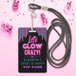 Tarjeta De Identificación Dulce fiesta de cumpleaños de Neon Glow<br><div class="desc">Un lindo,  artístico y elegante pase VIP para la fiesta de cumpleaños del chica de neón brillante. Una invitación para una fiesta de cumpleaños genial para los adolescentes. También es divertido para un fiesta retro de los años 80. Diseñado para ti por blackberry Boulevard.</div>