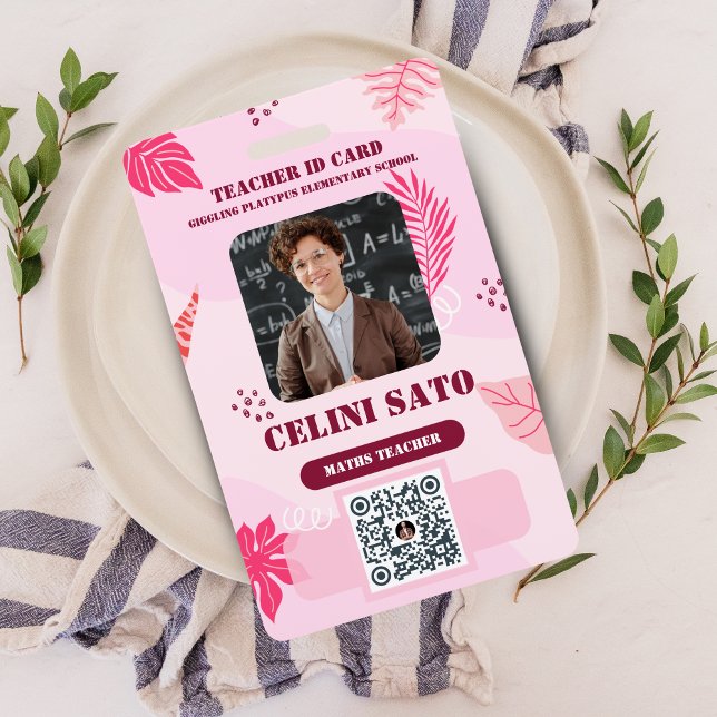 Tarjeta de identificación escolar en casa de estil (Pink Floral Style Homeschool ID Card with QR Code and Photo Badge)