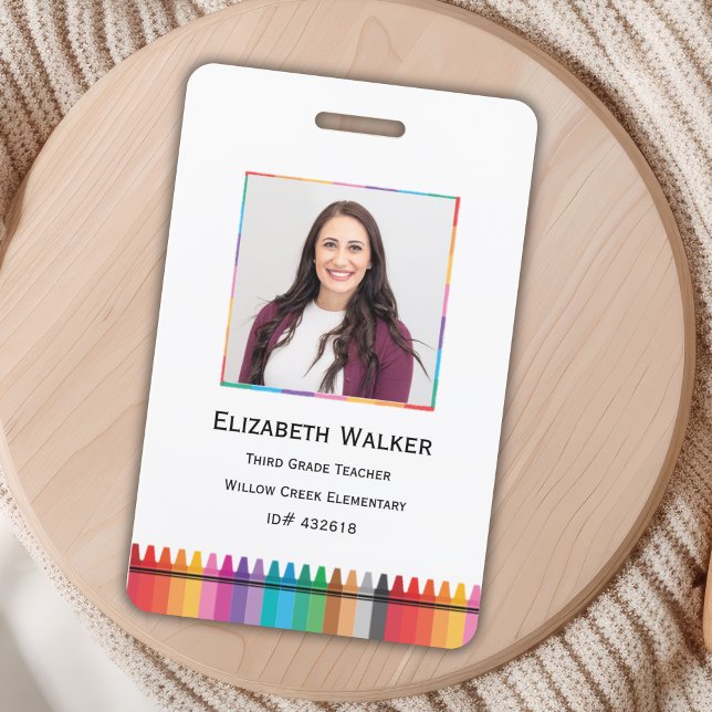 Tarjeta De Identificación Escuela Rainbow Crayon (Subido por el creador)