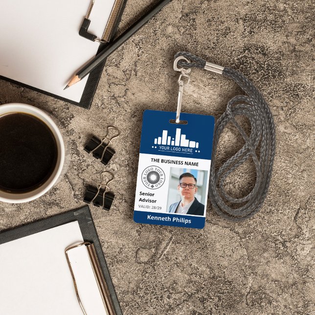 Tarjeta De Identificación Foto azul prusiana y identificación de empleado de (Subido por el creador)