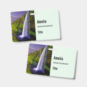 Tarjeta De Identificación Foto de la cascada islandesa verde naturaleza