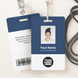 Tarjeta De Identificación Foto del empleado personalizado, código de barras,<br><div class="desc">Personalice fácilmente este distintivo de nombre de empleado del Personalizado con foto, código de barras de exploración y logotipo comercial. Un sencillo diseño de negocio en colores azul marino y blanco personalizable completamente en tamaño frontal y posterior, sans-serif fuentes básicas y modernas y un aspecto profesional y claro. Disponible con...</div>