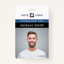 Foto mínima del personalizado y distintivo del emp