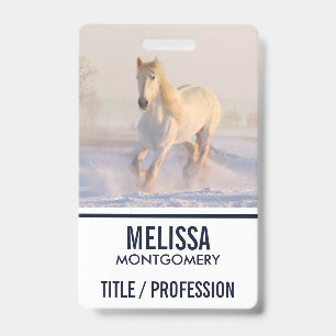 Tarjeta De Identificación Hermoso caballo blanco galopando en la nieve