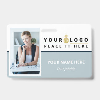 Tarjeta De Identificación ID de código de barras con logotipo y foto de empl