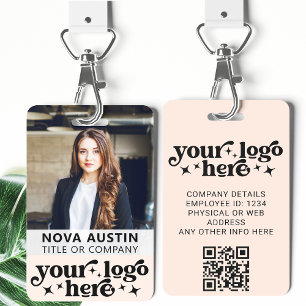 Tarjeta De Identificación Identificación de empleado con código QR y logotip