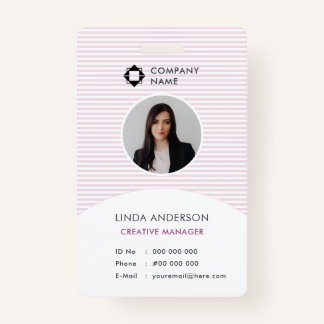 Tarjeta De Identificación Imagen de Empleado Con Logotipo De Negocio En Blan