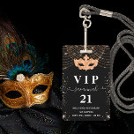 Tarjeta De Identificación Insignia de invitación de purpurina de oro negro M<br><div class="desc">Una insignia moderna, elegante y glamurosa para una fiesta de cumpleaños 21 (o de cualquier edad). Un fondo negro con un oscuro purpurina de oro falso y una máscara de mascarada. Con el texto: VIP. Personalice y agregue nombre, edad, dirección/fecha. El nombre está escrito con un guión moderno de estilo...</div>
