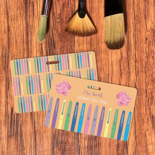 Tarjeta De Identificación Insignia de paso del salón de Naranja de la pluma  (Art teacher student hall pass .)