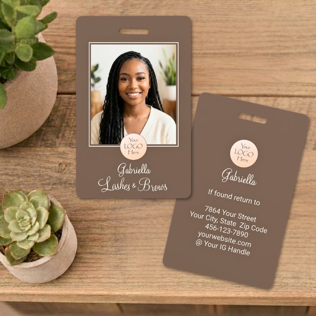 Tarjeta De Identificación Mocha Brown Script Logo Photo Lashes and Brows (Subido por el creador)