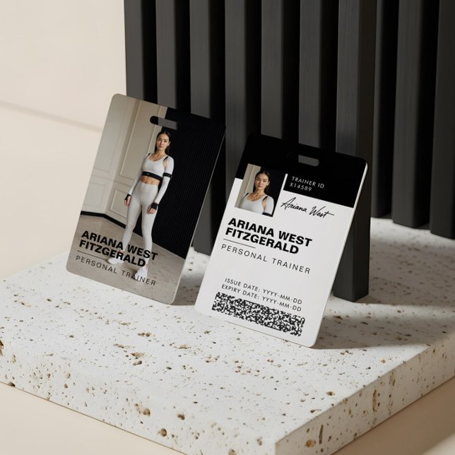 Tarjeta De Identificación Modern Photo Personal Trainer Fitness Lifestyle (Modern Photo Personal Trainer Fitness Lifestyle Badge)