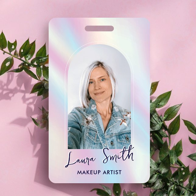 Tarjeta De Identificación Moderno salón de belleza holográfico estético foto (Trendy employee photo ID badge with holographic background in pastel colors)