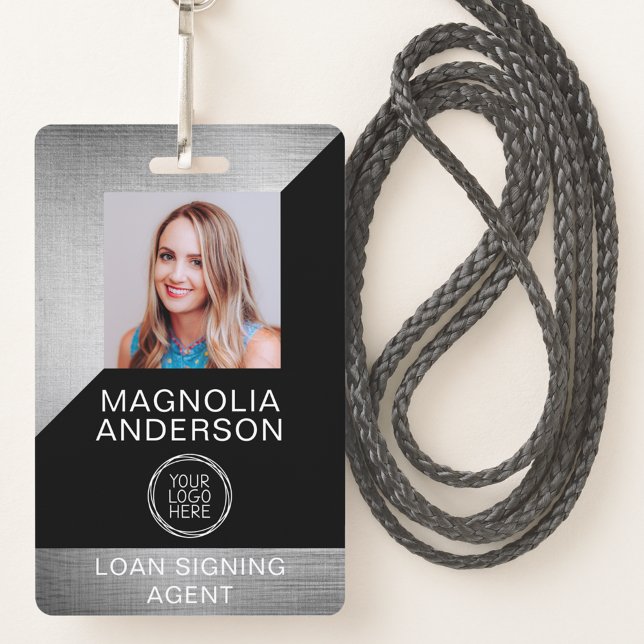 Tarjeta De Identificación Placa de identificación de empleado de metal cepil (Subido por el creador)