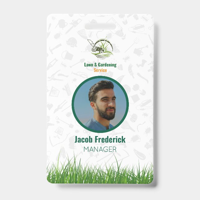 Tarjeta De Identificación Professional White and Green Lawn Care (Parte frontal)