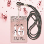Tarjeta De Identificación Rosa Gold Sweet 16 cumpleaños VIP<br><div class="desc">Una manera inteligente de invitar a sus invitados a su dulce fiesta de 16 años. Estas invitaciones para tarjetas VIP de 16 rosas dulces dorados personalizados no harán más que impresionar a sus huéspedes. El diseño presenta un fino metalizado de oro rosa con brillo plateado y un moderno tipo de...</div>