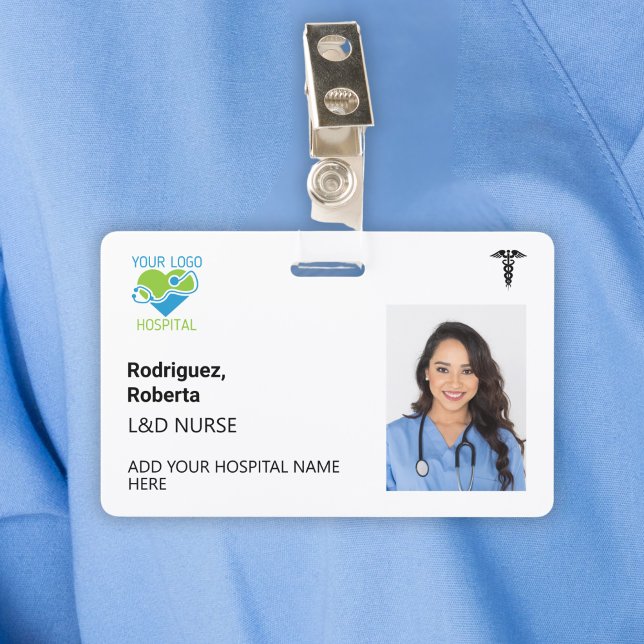 Tarjeta De Identificación Sencillo empleado de hospital de Personalizado bla (Simple Minimalist White Custom Hospital Employee Badge
)
