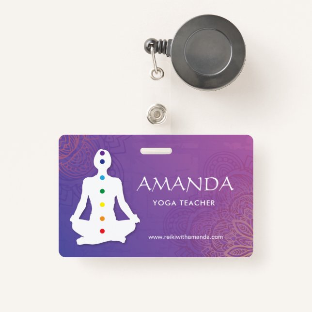 Tarjeta De Identificación Sukhasna Pose Purple Mandala Chakra Apellido (Anverso retráctil)