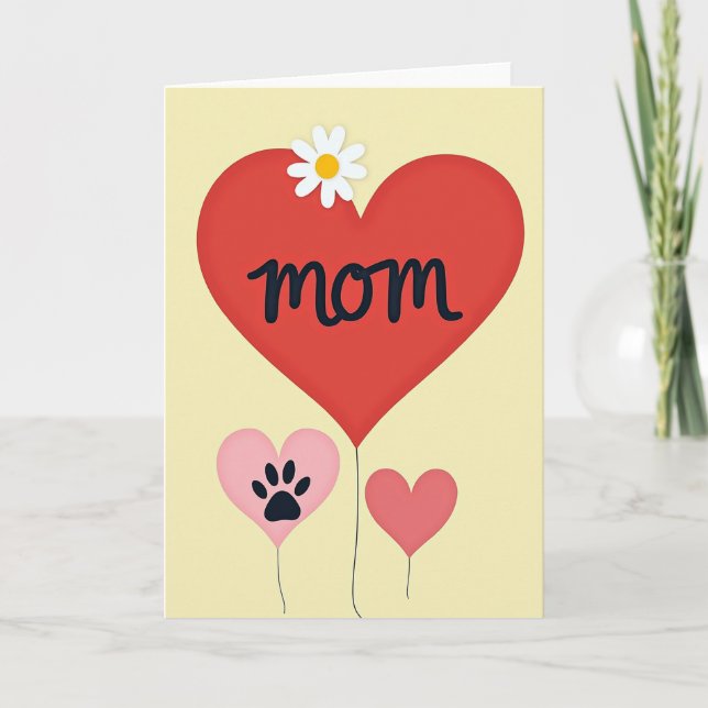 Tarjeta de ilustración de mamá con corazón rojo (Anverso)