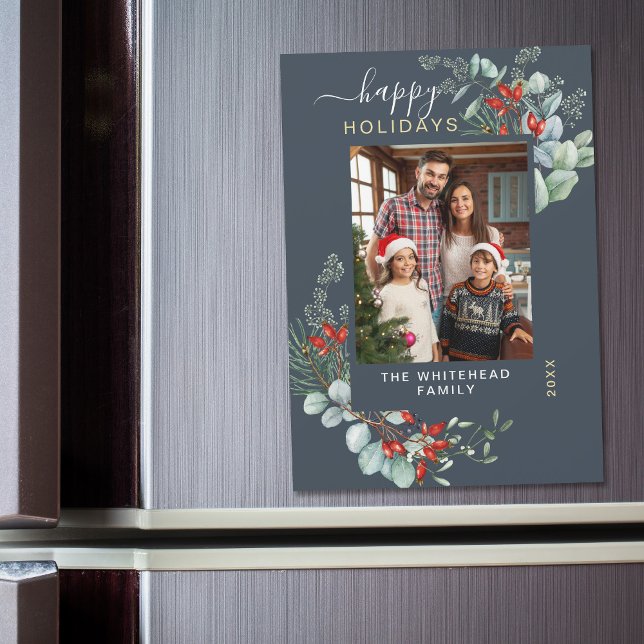 Tarjeta de imán acuarela azul de vacaciones (You will love these beautiful Christmas cards! They feature botanical watercolor pine and berries.)