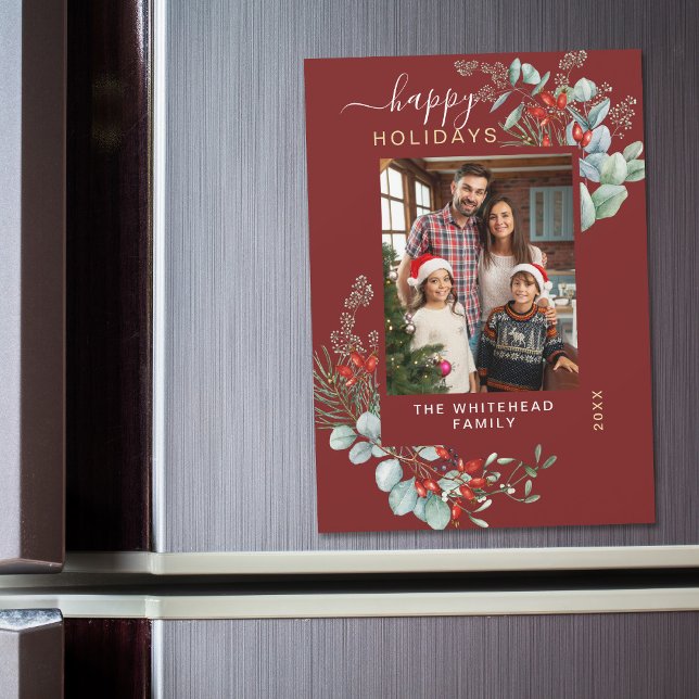 Tarjeta de imán acuarela para feriados botánicos d (You will love these beautiful Christmas cards! They feature botanical watercolor pine and berries.)