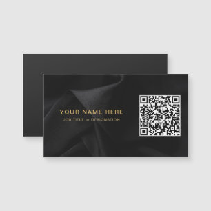 Tarjeta de imán negro y dorado con QR Personalizad