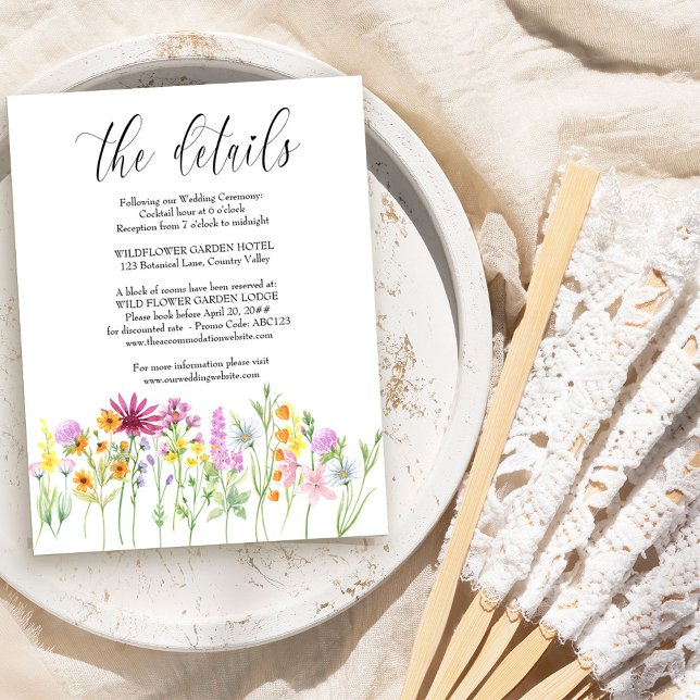 Tarjeta de inscripción para detalles del Boda Wild (Wedding enclosure cards with a dreamy meadow of wildflowers, elegant calligraphy ..)