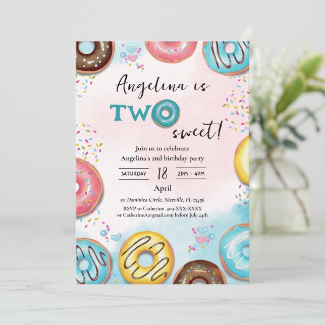 Tarjeta de invitación de 2º cumpleaños plana. (Anverso de pie)