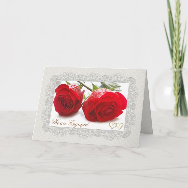 Tarjeta de invitación de compromiso de rosas rojas (Anverso)